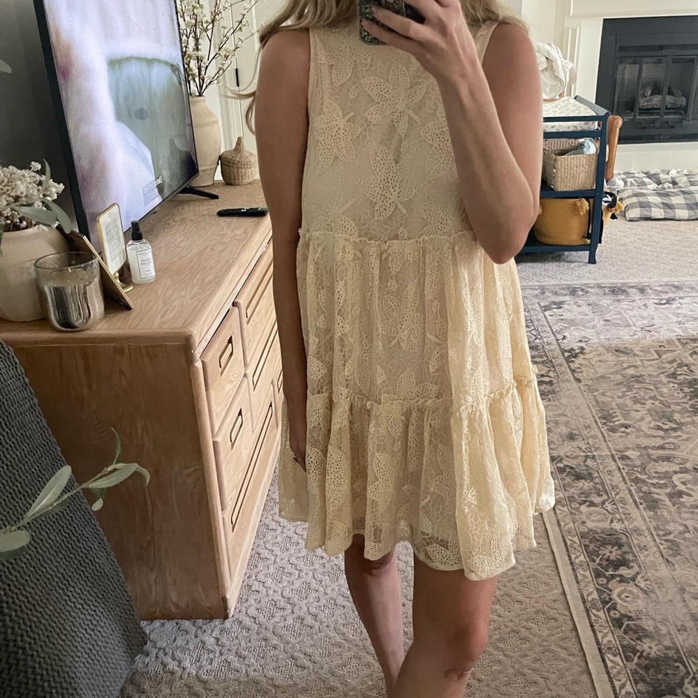 Vici beautiful laced dressed